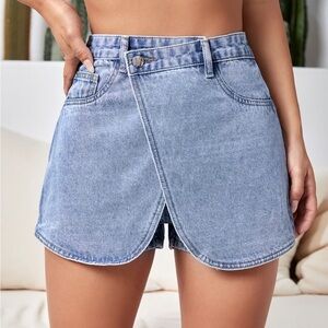 NWT (XXL) Stylish Light Blue Denim Skort